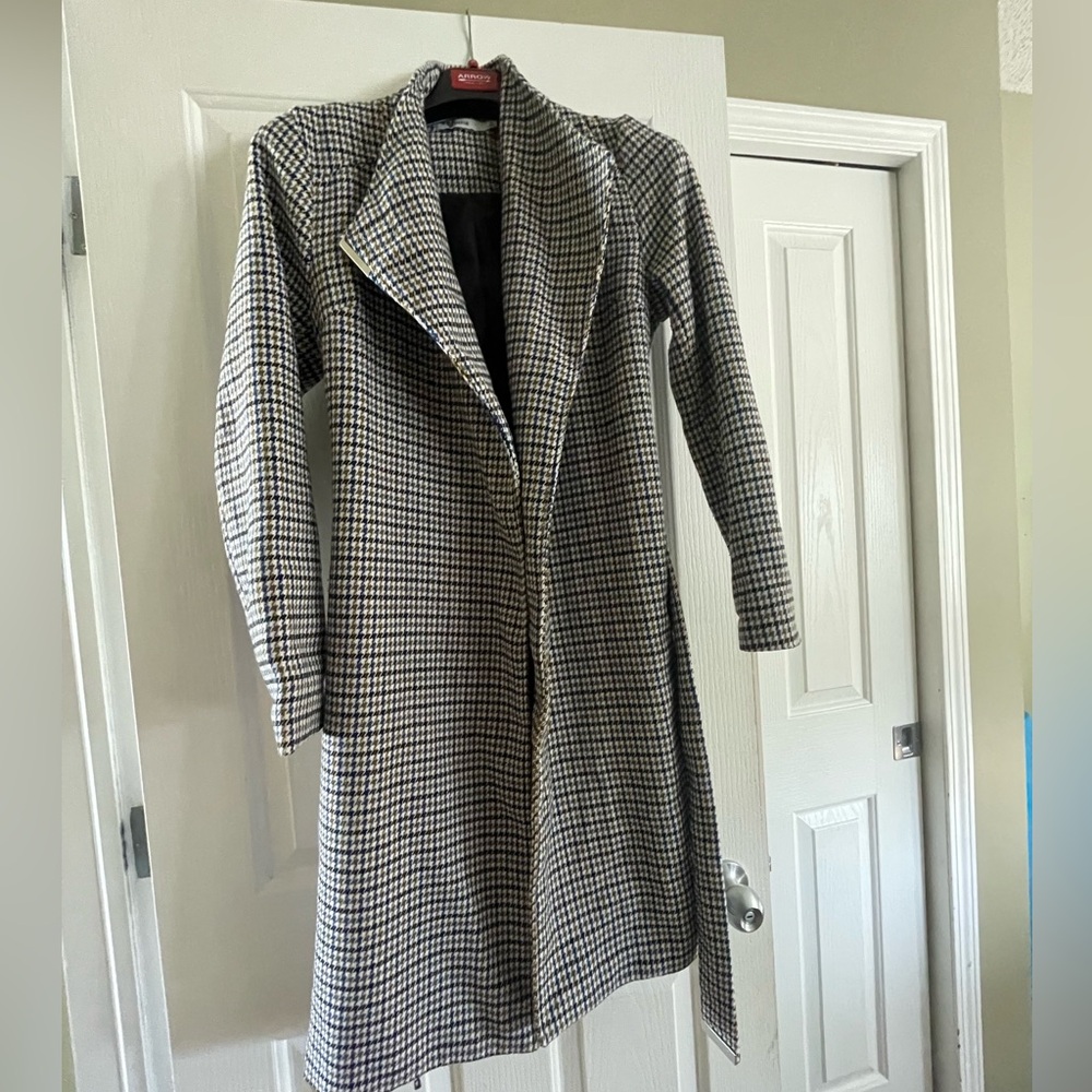 Fall jacket from Justfab. Size small. Worn a couple times only